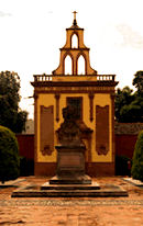 Sepultura de la Corregidora en Quer&eacute;taro