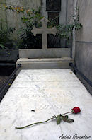 Sepultura de Remedios Escalada